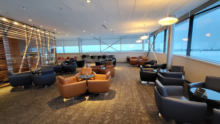 air-canada-maple-leaf-lounge-ottawa-airport